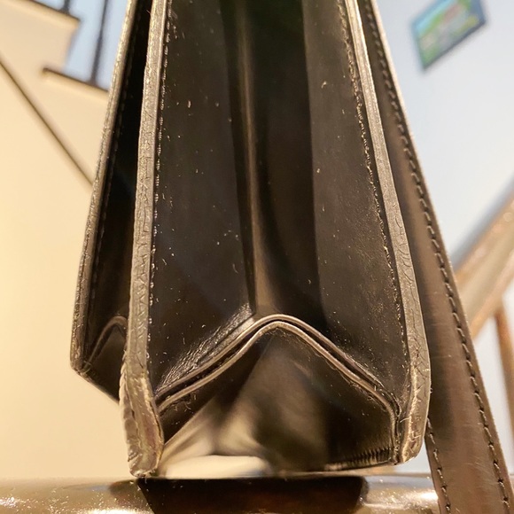 Louis Vuitton Monceau Epi Leather Bag - Picture 9 of 16